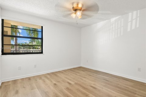 Copropriété à vendre à Tamarac, Floride: 2 chambres, 139.35 m2 № 2010420 - photo 21