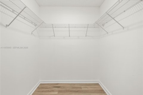 Copropriété à vendre à Tamarac, Floride: 2 chambres, 139.35 m2 № 2010420 - photo 20