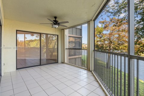 Copropriété à vendre à Tamarac, Floride: 2 chambres, 139.35 m2 № 2010420 - photo 29