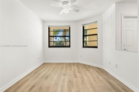 Copropriété à vendre à Tamarac, Floride: 2 chambres, 139.35 m2 № 2010420 - photo 14