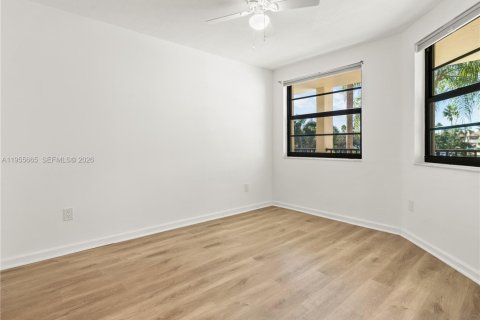 Copropriété à vendre à Tamarac, Floride: 2 chambres, 139.35 m2 № 2010420 - photo 15