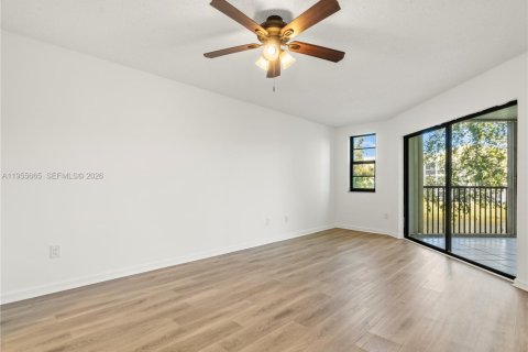 Copropriété à vendre à Tamarac, Floride: 2 chambres, 139.35 m2 № 2010420 - photo 17