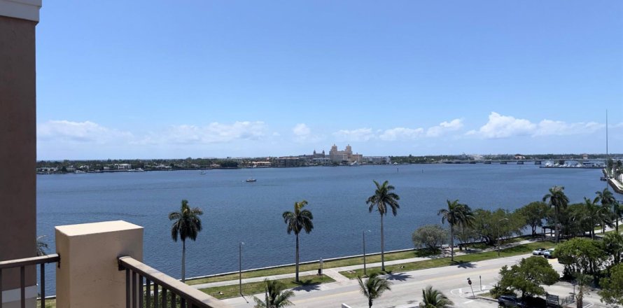 Condo à West Palm Beach, Floride, 2 chambres № 2303807