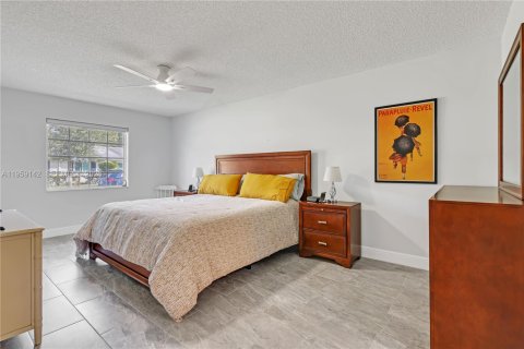 Condo in Boynton Beach, Florida, 2 bedrooms  № 2017868 - photo 9