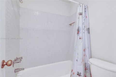 Condo in Boynton Beach, Florida, 2 bedrooms  № 2017868 - photo 13