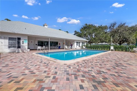 Condo in Boynton Beach, Florida, 2 bedrooms  № 2017868 - photo 21