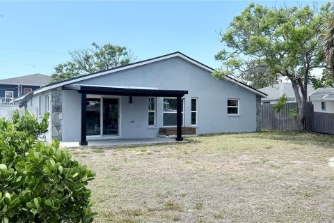 House in Hudson, Florida 2 bedrooms, 121.79 sq.m. № 2105134 - photo 25