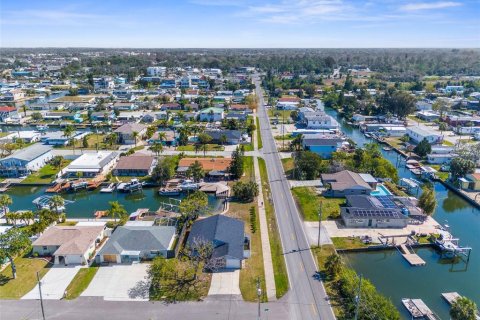 House in Hudson, Florida 2 bedrooms, 121.79 sq.m. № 2105134 - photo 26