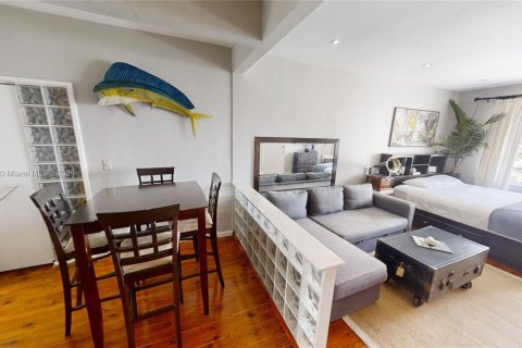 Купить кондоминиум в Майами-Бич, Флорида 46.45м2, № 1958501 - фото 4