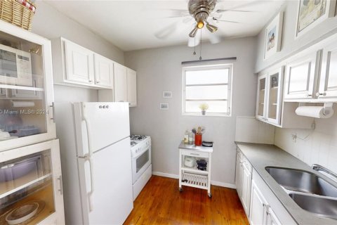 Купить кондоминиум в Майами-Бич, Флорида 46.45м2, № 1958501 - фото 6