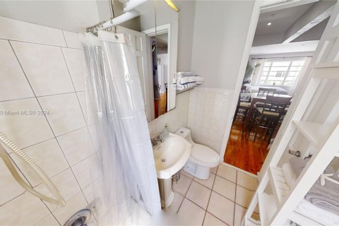 Купить кондоминиум в Майами-Бич, Флорида 46.45м2, № 1958501 - фото 12