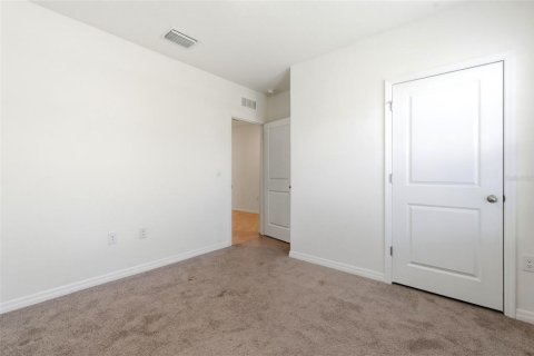 House in Wesley Chapel, Florida 4 bedrooms, 171.5 sq.m. № 2222633 - photo 10