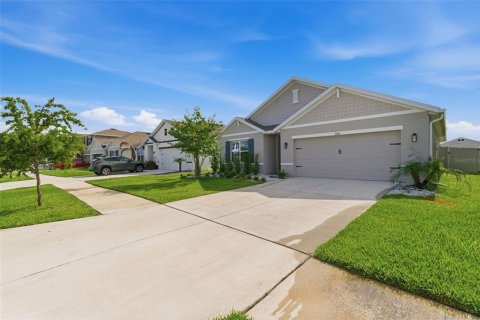 House in Wesley Chapel, Florida 4 bedrooms, 171.5 sq.m. № 2222633 - photo 5