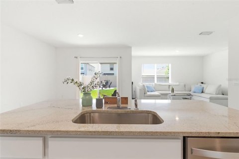 House in Wesley Chapel, Florida 4 bedrooms, 171.5 sq.m. № 2222633 - photo 28