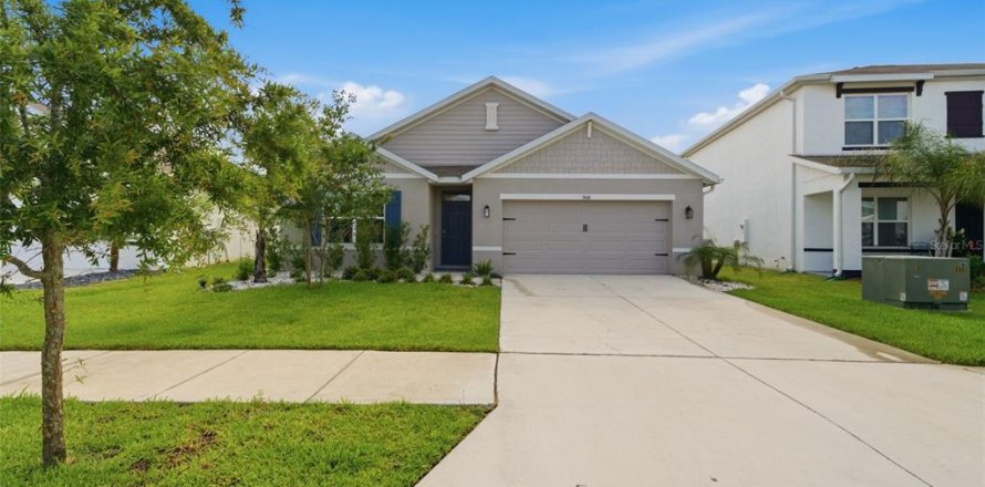 House in Wesley Chapel, Florida 4 bedrooms, 171.5 sq.m. № 2222633