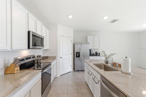House in Wesley Chapel, Florida 4 bedrooms, 171.5 sq.m. № 2222633 - photo 21