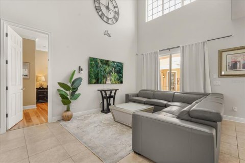 Villa ou maison à vendre à Four Corners, Floride: 5 chambres, 355.82 m2 № 2126641 - photo 5