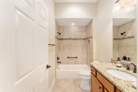Casa en venta en The Villages, Florida, 3 dormitorios, 179.02 m2 № 1810793 - foto 28