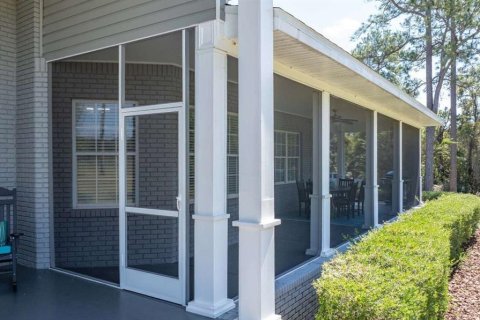 House in High Springs, Florida 3 bedrooms, 210.7 sq.m. № 2092153 - photo 6