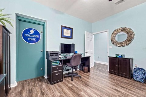 House in High Springs, Florida 3 bedrooms, 210.7 sq.m. № 2092153 - photo 27
