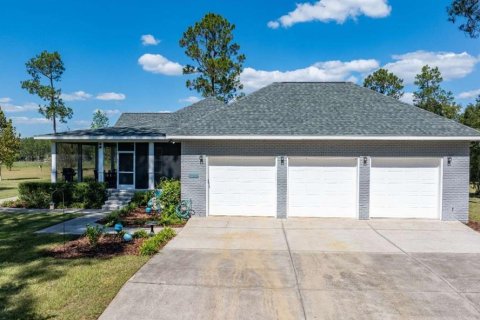House in High Springs, Florida 3 bedrooms, 210.7 sq.m. № 2092153 - photo 5