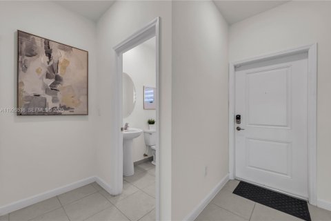 Adosado en venta en Homestead, Florida, 3 dormitorios, 137.77 m2 № 2079054 - foto 5