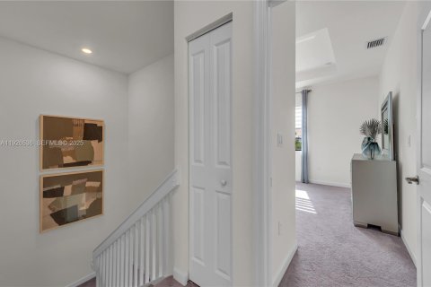 Adosado en venta en Homestead, Florida, 3 dormitorios, 137.77 m2 № 2079054 - foto 16