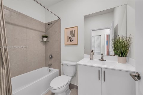 Adosado en venta en Homestead, Florida, 3 dormitorios, 137.77 m2 № 2079054 - foto 23
