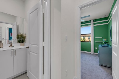 Adosado en venta en Homestead, Florida, 3 dormitorios, 137.77 m2 № 2079054 - foto 22