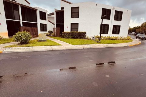 Condo à Oakland Park, Floride, 2 chambres  № 2154387