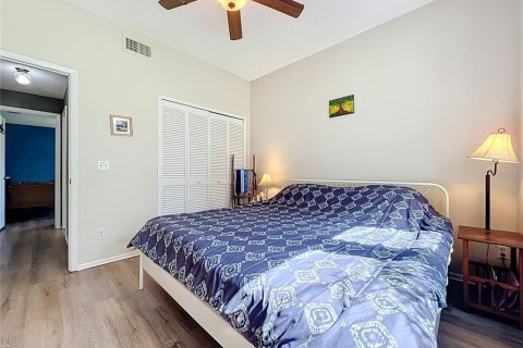 House in Oviedo, Florida 3 bedrooms, 141.03 sq.m. № 1792909 - photo 22