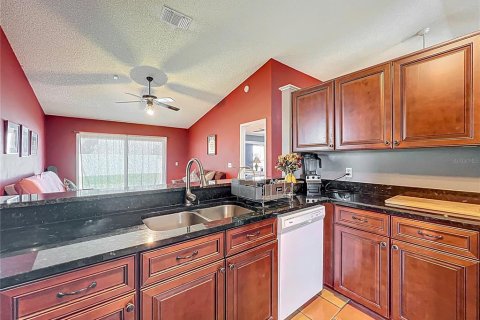 House in Oviedo, Florida 3 bedrooms, 141.03 sq.m. № 1792909 - photo 14