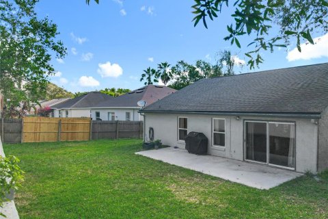 House in Oviedo, Florida 3 bedrooms, 141.03 sq.m. № 1792909 - photo 27