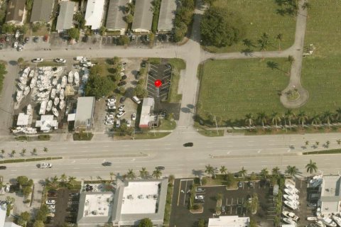 Shop in Pompano Beach, Florida № 1042960 - photo 1
