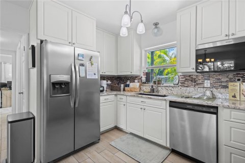 Villa ou maison à vendre à Tampa, Floride: 5 chambres, 175.03 m2 № 1876554 - photo 15