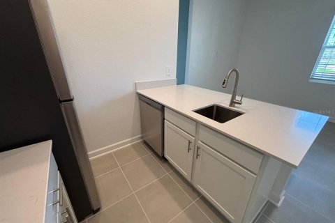 Villa ou maison à louer à Clermont, Floride: 1 chambre, 44.59 m2 № 2425988 - photo 4