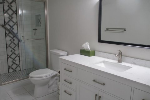 Villa ou maison à louer à Sun City Center, Floride: 2 chambres, 163.14 m2 № 2388627 - photo 15