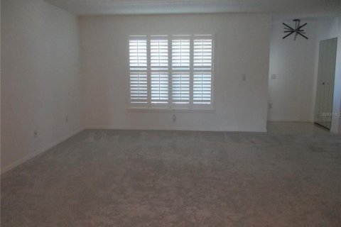 Villa ou maison à louer à Sun City Center, Floride: 2 chambres, 163.14 m2 № 2388627 - photo 4