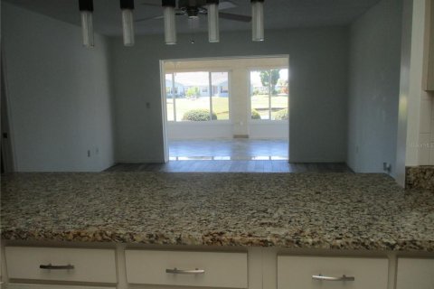 Villa ou maison à louer à Sun City Center, Floride: 2 chambres, 163.14 m2 № 2388627 - photo 11