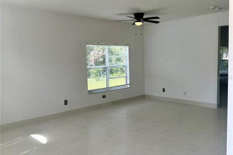 House in Orlando, Florida 5 bedrooms, 285.58 sq.m. № 2379499 - photo 7