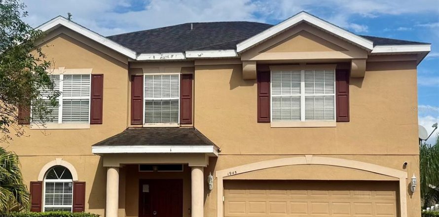 House in Orlando, Florida 5 bedrooms, 285.58 sq.m. № 2379499