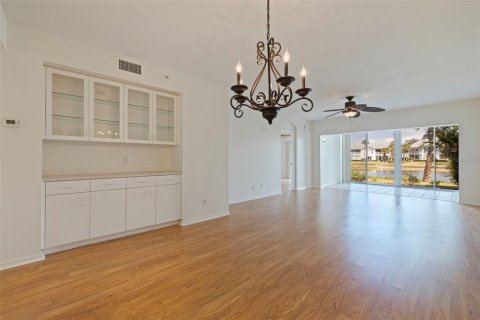 Condo in Venice, Florida, 2 bedrooms  № 1681026 - photo 10