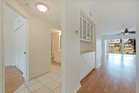 Condo in Venice, Florida, 2 bedrooms  № 1681026 - photo 20