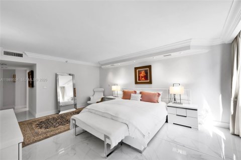 Купить кондоминиум в Бэл-Харбор, Флорида 2 спальни, 187.48м2, № 2057556 - фото 28