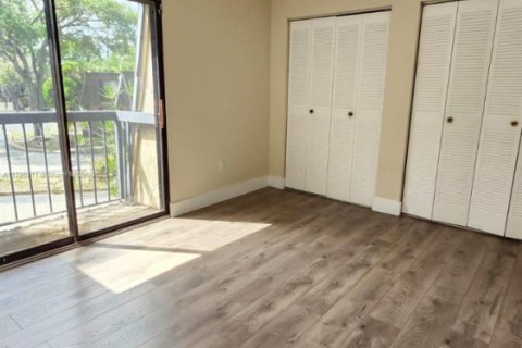 Copropriété à louer à Miami, Floride: 3 chambres, 135.82 m2 № 1983403 - photo 27