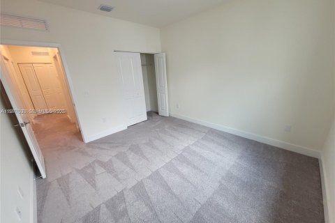 Touwnhouse à louer à Doral, Floride: 3 chambres, 149.02 m2 № 2051430 - photo 19