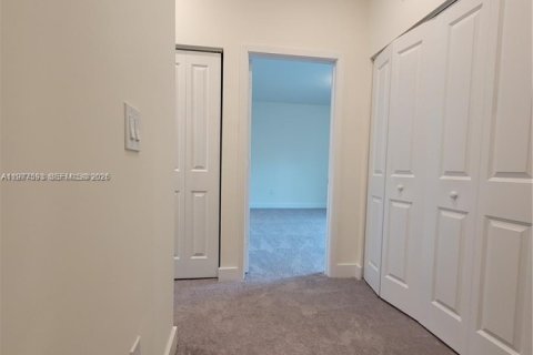 Touwnhouse à louer à Doral, Floride: 3 chambres, 149.02 m2 № 2051430 - photo 7