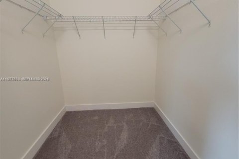 Touwnhouse à louer à Doral, Floride: 3 chambres, 149.02 m2 № 2051430 - photo 12