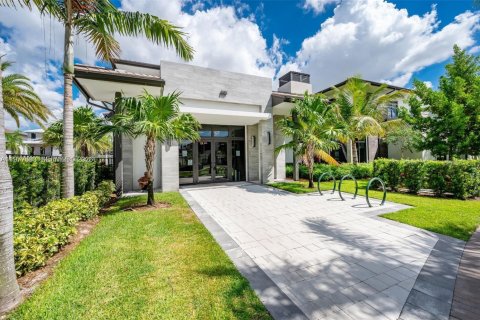 Touwnhouse à louer à Doral, Floride: 3 chambres, 149.02 m2 № 2051430 - photo 21