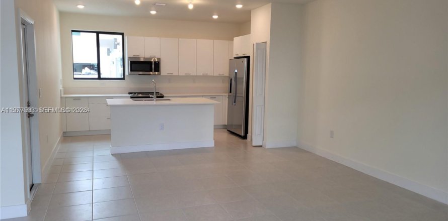 Touwnhouse à Doral, Floride 3 chambres, 149.02 m2 № 2051430
